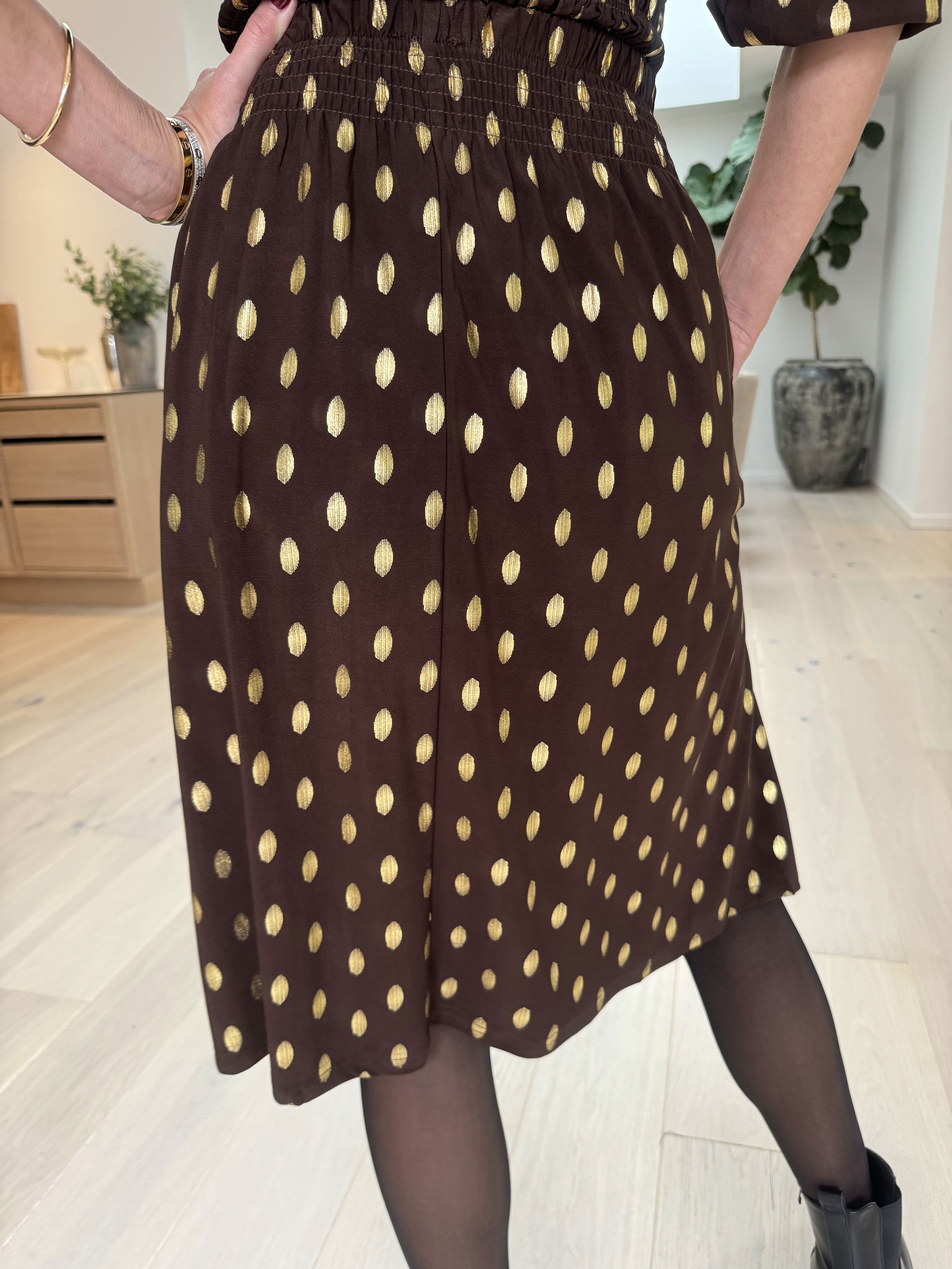 Pams Gold Dot Skirt - Nederdel i krølfrit stof med lommer